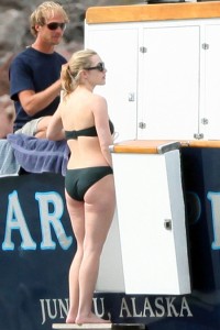 kate winslet bikini