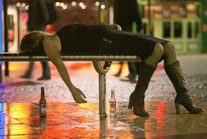 passed-out-drunk-girl-23