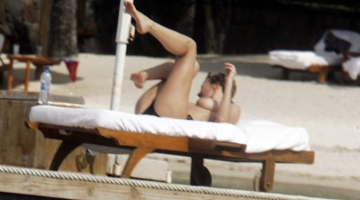 karen-mulder-topless-5