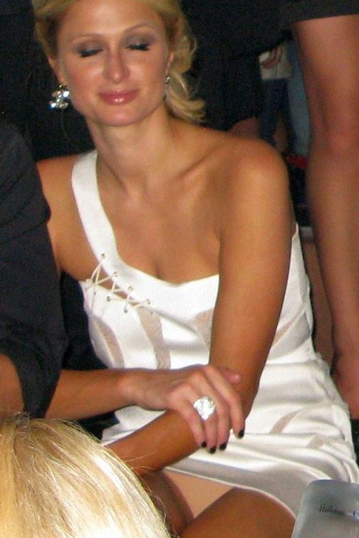 paris-hilton-panty-upskirt-022310
