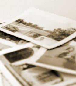 3386952096-des-negatifs-achetes-quelques-dizaines-d-euros-valent-160-millions