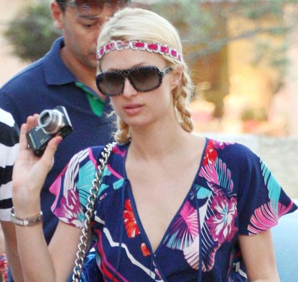 paris hilton upskirt