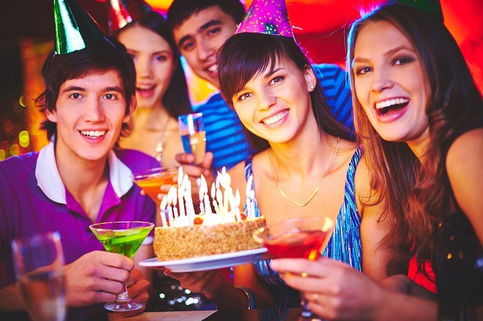 soirée anniversaire entre amis